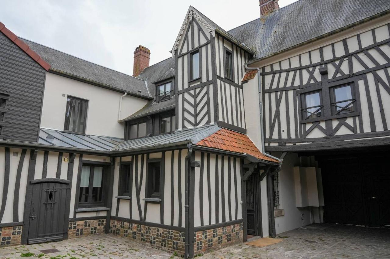 Le Clos De St Val 2 Apartment